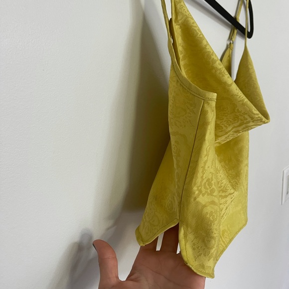 Urban Outfitters Cropped Mustard Cowl Neck Tank - Picture 4 of 6